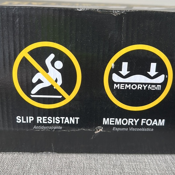 Avis slip resistant memory foam shoe - Picture 5 of 7